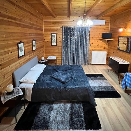 Xylino Chalet Kalavryta Exterior foto
