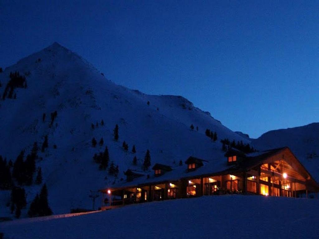 Xylino Chalet Kalavryta Exterior foto