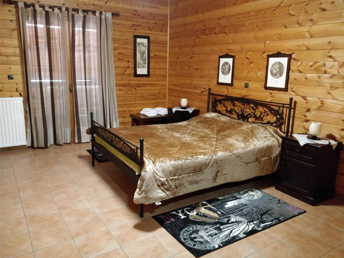 Xylino Chalet Kalavryta Exterior foto
