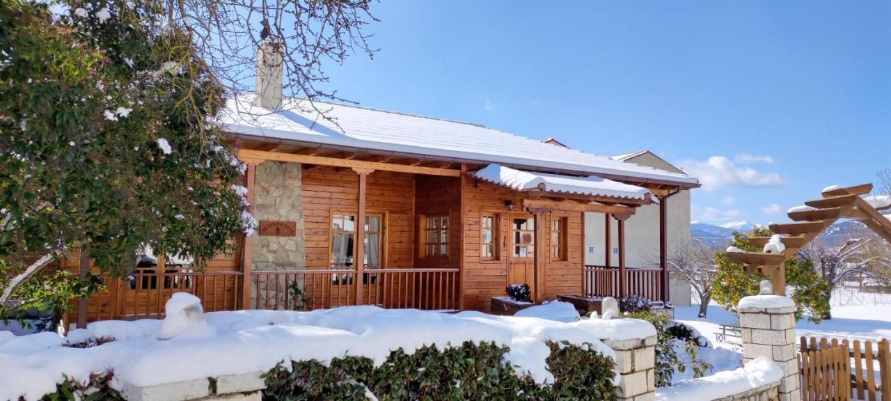 Xylino Chalet Kalavryta Exterior foto