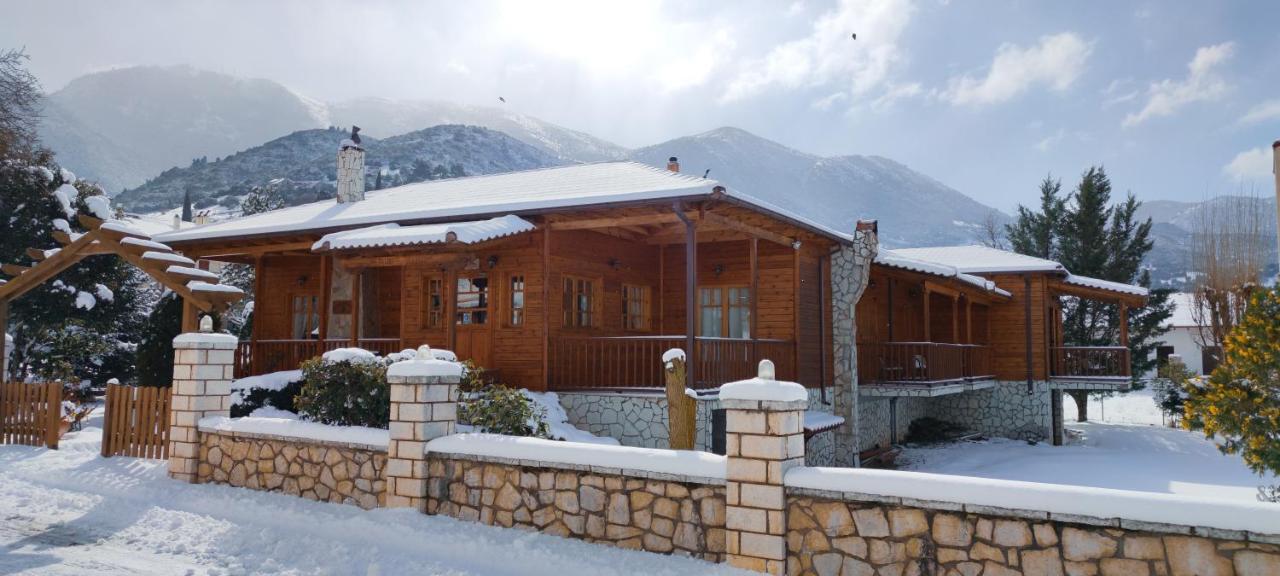Xylino Chalet Kalavryta Exterior foto