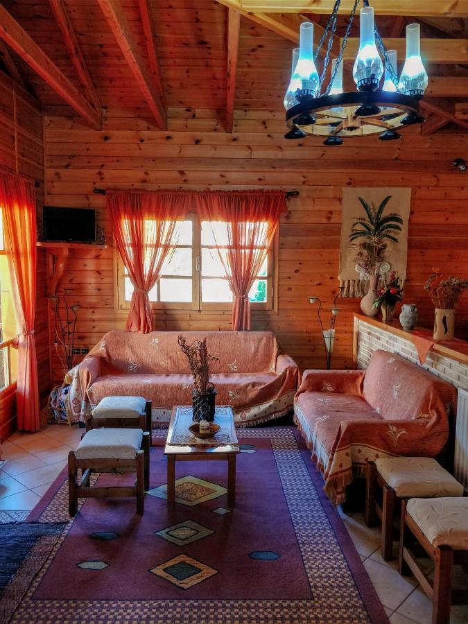 Xylino Chalet Kalavryta Exterior foto