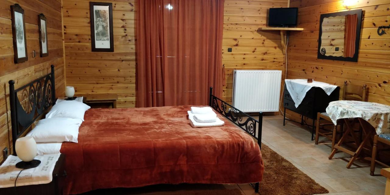 Xylino Chalet Kalavryta Exterior foto