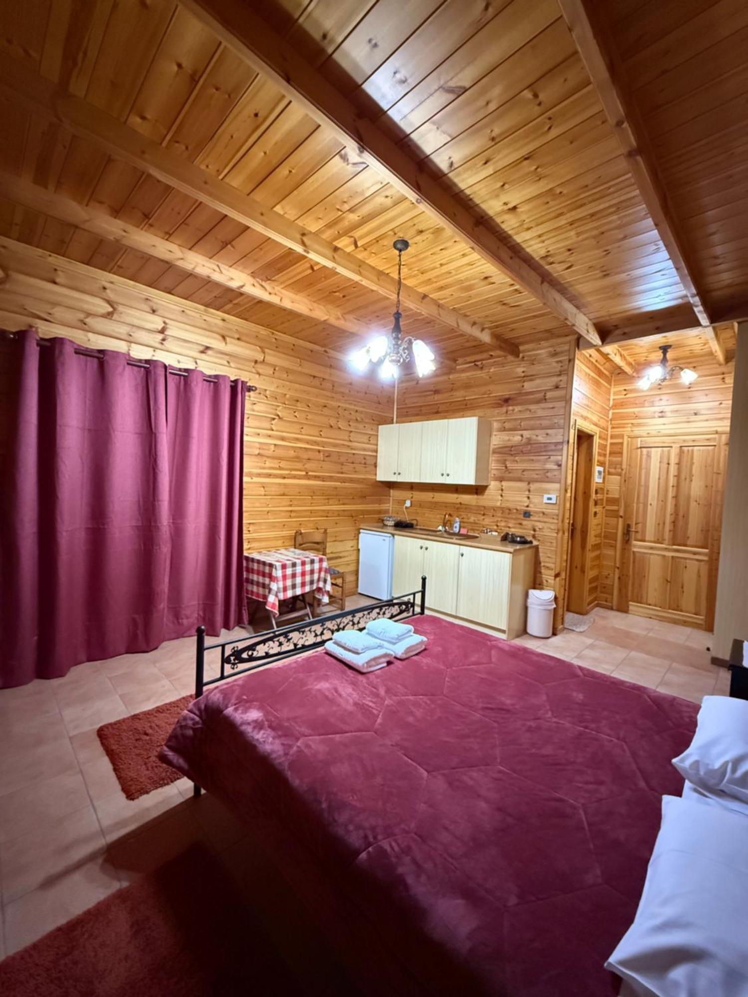 Xylino Chalet Kalavryta Exterior foto