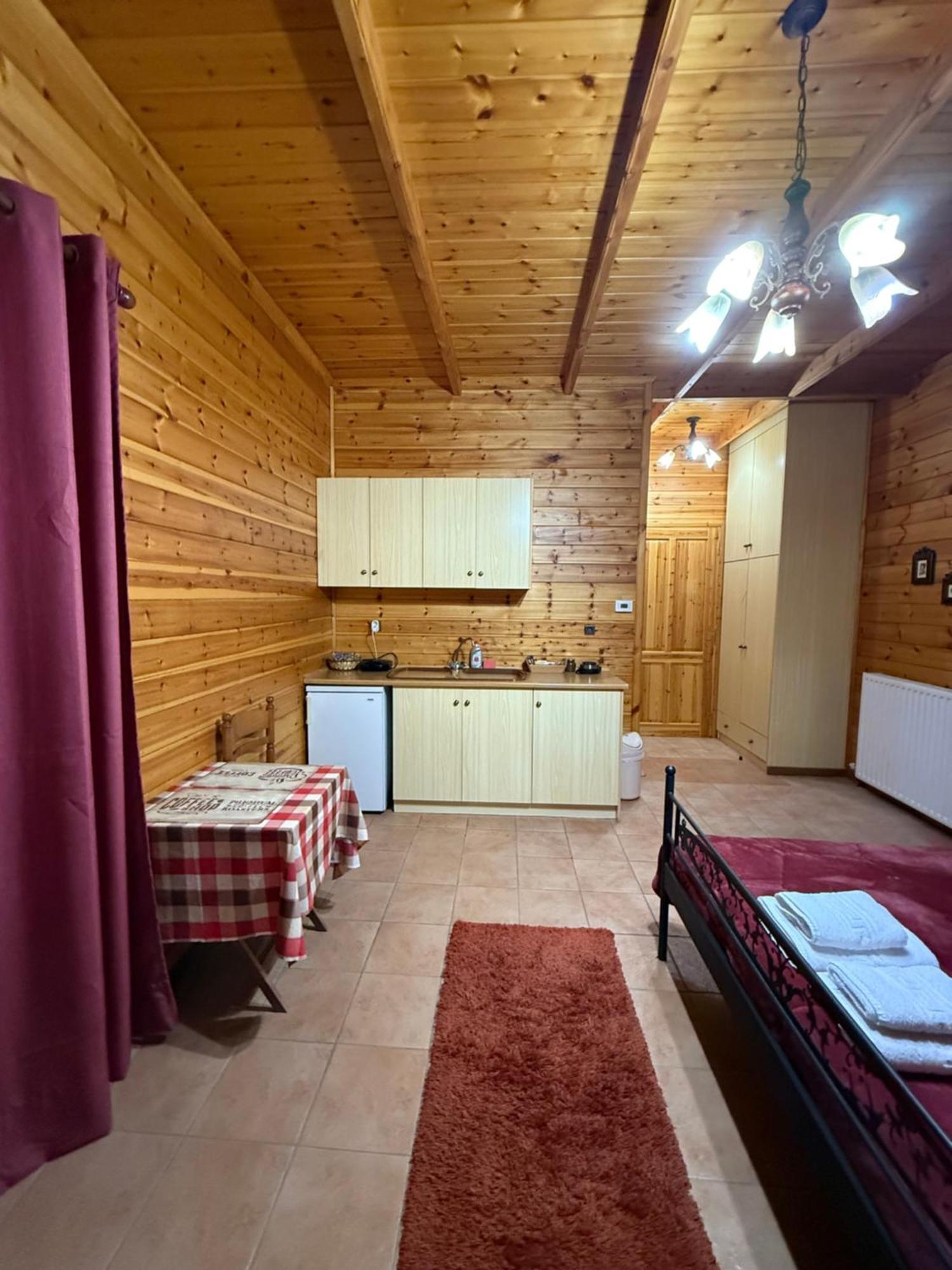 Xylino Chalet Kalavryta Exterior foto