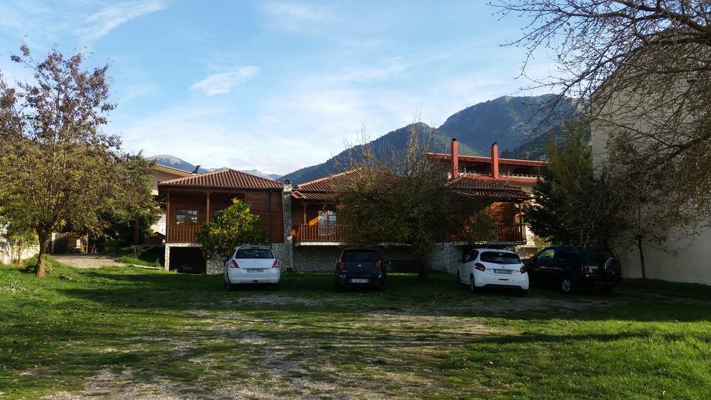 Xylino Chalet Kalavryta Exterior foto