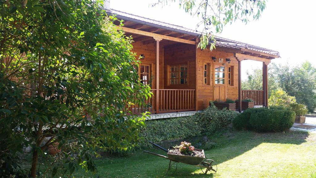 Xylino Chalet Kalavryta Exterior foto