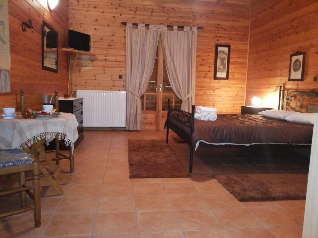 Xylino Chalet Kalavryta Exterior foto